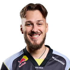 Will jL appear as an analyst at an S-Tier CS tournament in 2026?